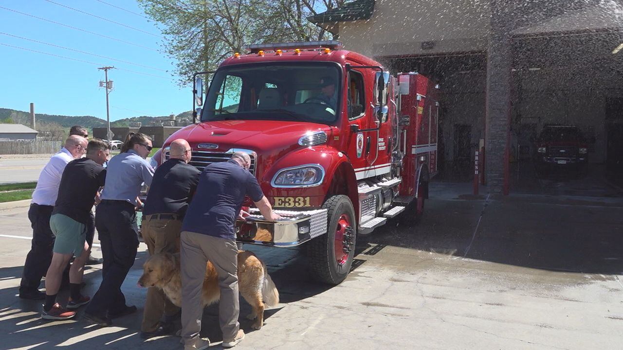 New fire truck makes its way to Fire Station 3 - Vimarsana News